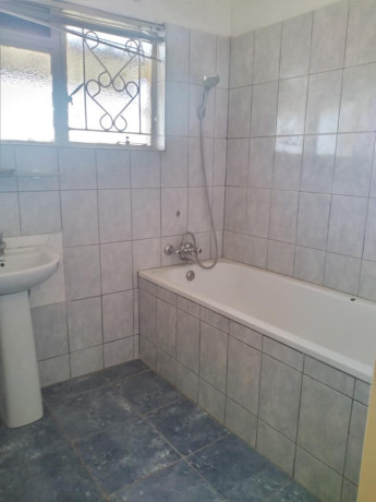 3-bedroom-flat-for-rent-in-rhodespark-big-4