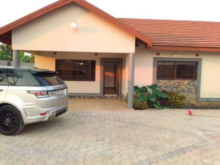3-bedroom-flat-for-rent-in-makeni