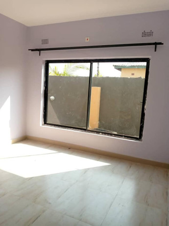 2-bedroom-flats-for-rent-in-silverest-big-5