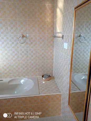 3-bedroom-flat-for-rent-in-chalala-big-7