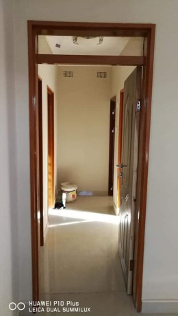 2-bedroom-flat-for-rent-in-roma-big-2