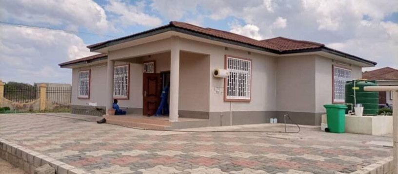 3-bedroom-standalone-house-for-rent-in-silverest-big-0