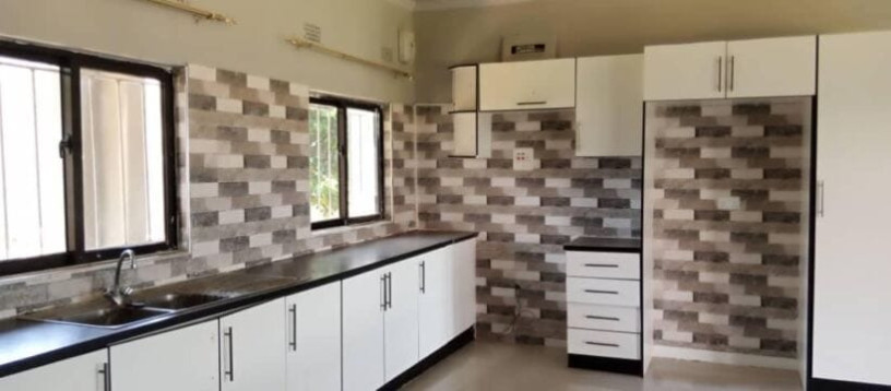 neat-two-bedroom-flat-for-rent-in-ibex-hill-big-2