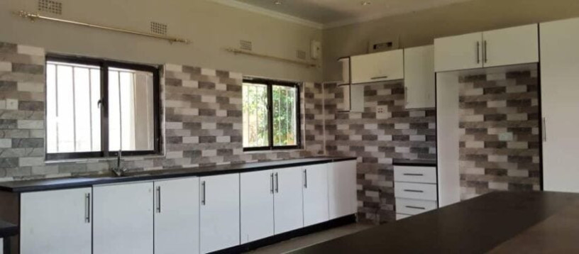 neat-two-bedroom-flat-for-rent-in-ibex-hill-big-1