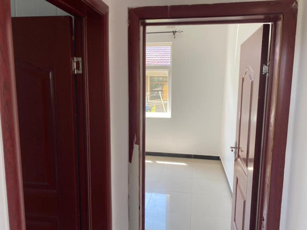 2-bedroom-standalone-flat-for-rent-in-silverest-big-4