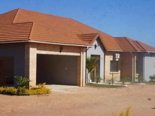 3-bedroom-apartment-for-rent-in-new-kasama