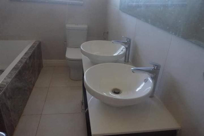 3-bedroom-apartment-for-rent-in-new-kasama-big-3