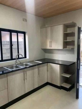 2-bedroom-flat-for-rent-in-chalala-big-3