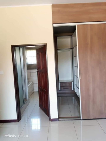 3-bedroom-flat-for-rent-in-chalala-big-5