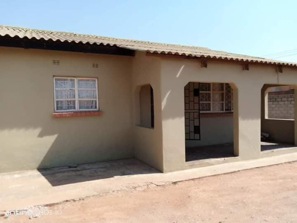 3-bedroom-house-for-rent-in-libala-south-big-2