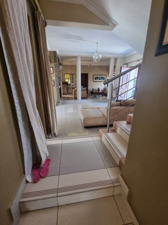 5-bedroom-house-for-rent-in-roma-park-big-4