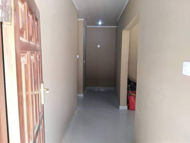 2-bedroom-flat-for-rent-in-chalala-big-1