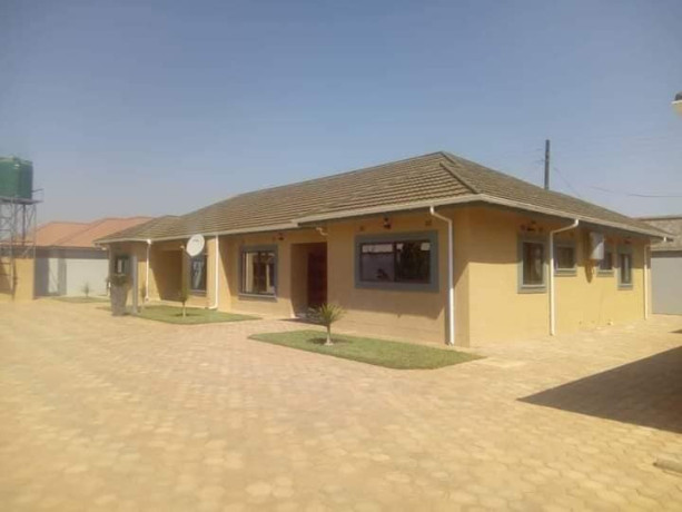 2-bedroom-flat-for-rent-big-6