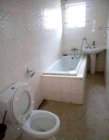 2-bedroom-flat-for-rent-in-chalala-big-3