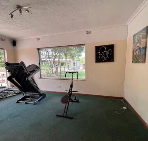 luxury-4-bedroom-house-for-rent-in-new-kasama-big-3