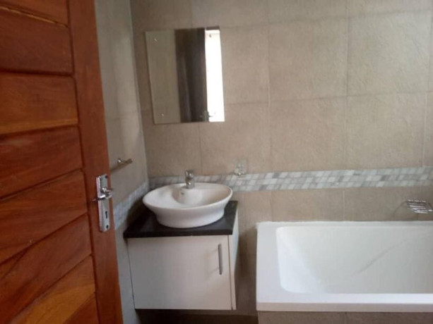 3-bedroom-flat-for-rent-in-roma-park-big-2