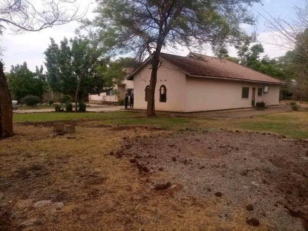 5-bedroom-house-for-sale-in-makeni-big-0