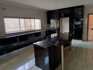 4-bedroom-house-for-rent-in-meanwood-ibex