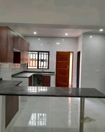 2-bedroom-flat-for-rent-in-meanwood-ndeke-big-4