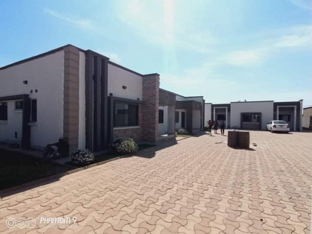 3-bedroom-flat-for-rent-in-meanwood-kwamwena-big-0