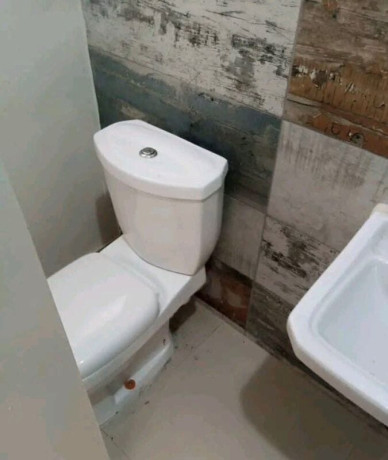 2-bedroom-flat-for-rent-in-meanwood-vorna-valley-big-2