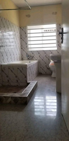 2-bedroom-flat-for-rent-in-meanwood-ndeke-big-3