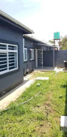 2-bedroom-flat-for-rent-in-meanwood-ndeke-big-0