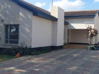 5-bedroom-house-for-rent-in-roma