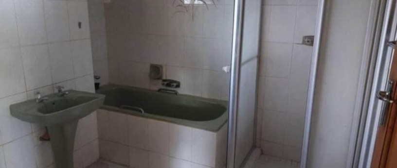 5-bedroom-house-for-rent-in-roma-big-4