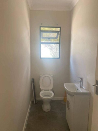 2-bedroom-flat-for-rent-in-roma-big-8