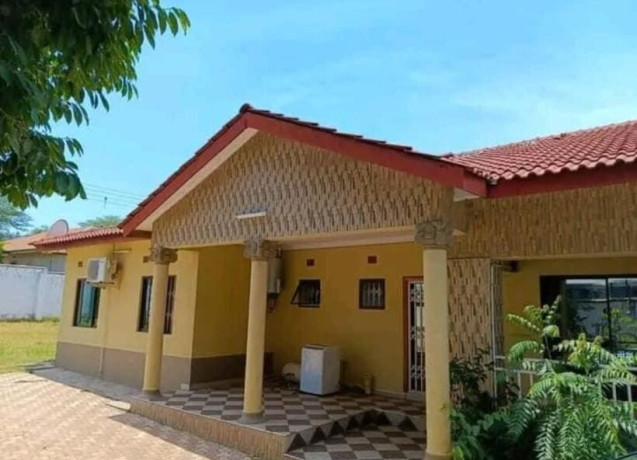 3-bedroom-house-for-sale-in-roma-big-9