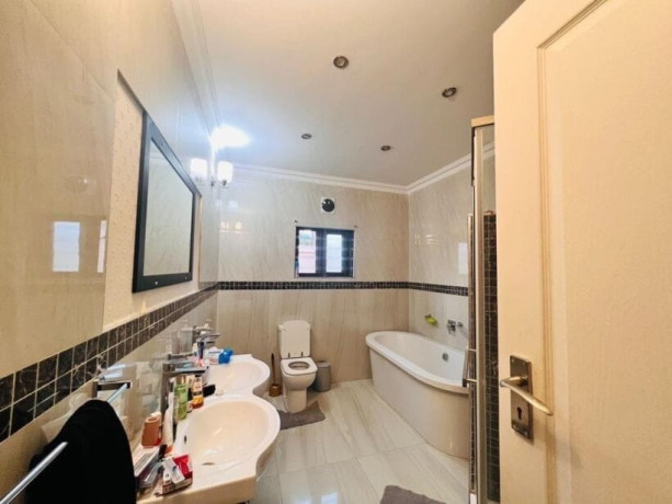 3-bedroom-house-for-rent-in-roma-park-big-9