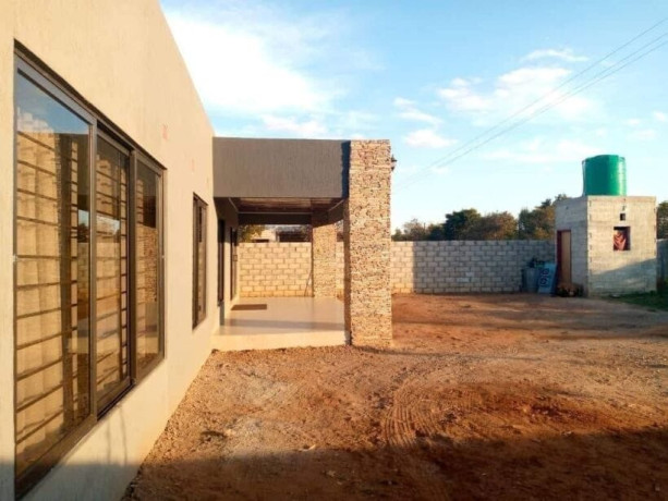 3-bedroom-house-for-sale-in-meanwood-big-8