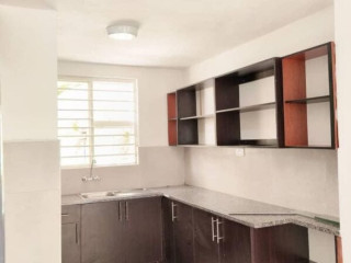 2-bedroom-house-for-sale-in-meanwood