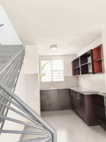 2-bedroom-house-for-sale-in-meanwood-big-5