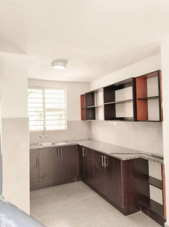 2-bedroom-house-for-sale-in-meanwood-big-0