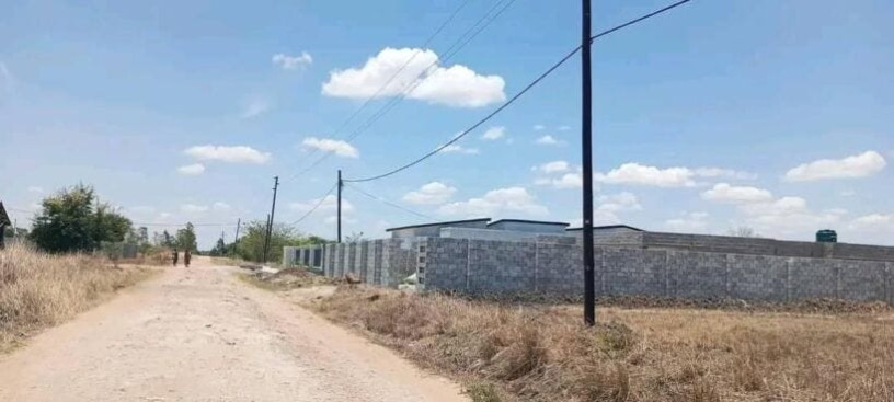 plot-for-sale-in-meanwood-big-0