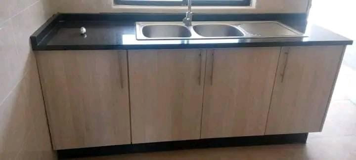 2-bedroom-flat-for-rent-in-meanwood-big-3