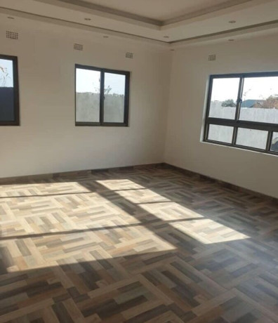 4-bedroom-house-for-sale-in-roma-big-3