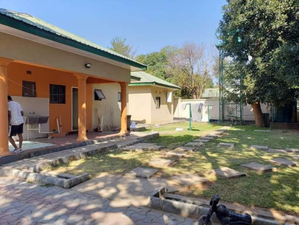 4-bedroom-house-for-rent-in-roma-big-1