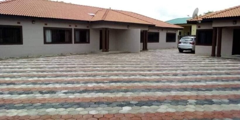 3-bedroom-flat-for-rent-in-ibex-hill-big-6