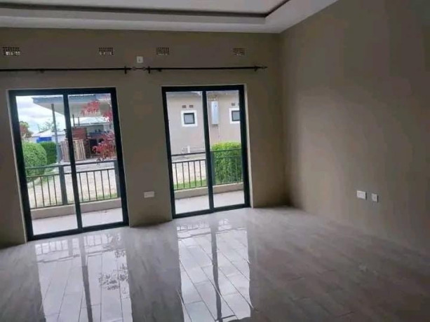 3-bedroom-house-for-rent-in-ibex-hill-big-2