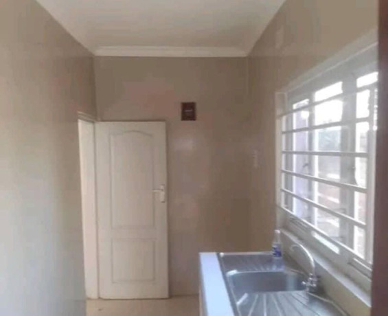 2-bedroom-flat-for-rent-in-avondale-big-2