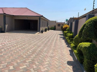 4-bedroom-house-for-sale-in-meanwood