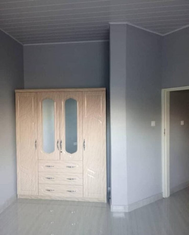 2-bedroom-flat-for-rent-in-meanwood-vorna-valley-big-9