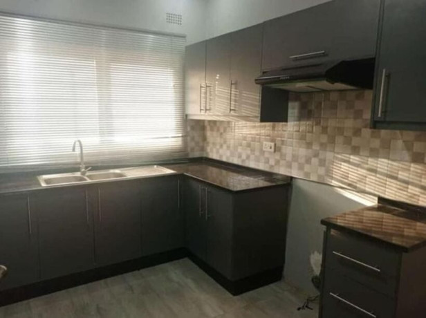 2-bedroom-flat-for-rent-in-meanwood-vorna-valley-big-0