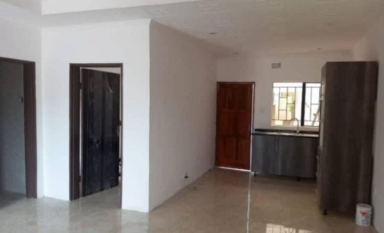 2-bedroom-flat-for-rent-in-roma-big-6