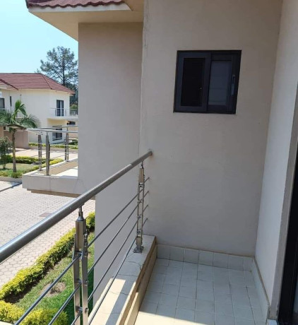 3-bedroom-apartment-for-sale-in-roma-big-7