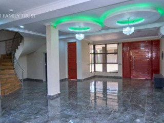 5-bedroom-apartment-for-rent-in-foxdale