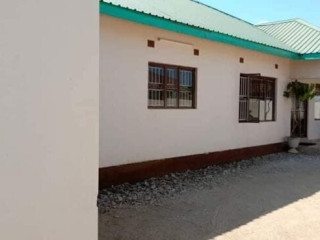 4-bedroom-house-for-sale-in-ibex-meanwood